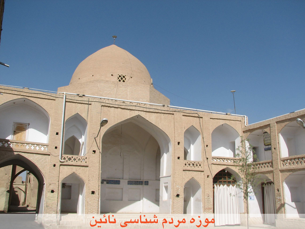 مشتریان موزه ها 12